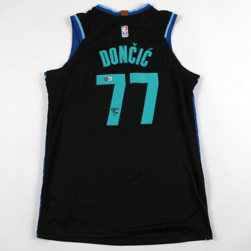 Luka Doncic Signed Jersey Dallas Mavericks Swingman Beckett – More