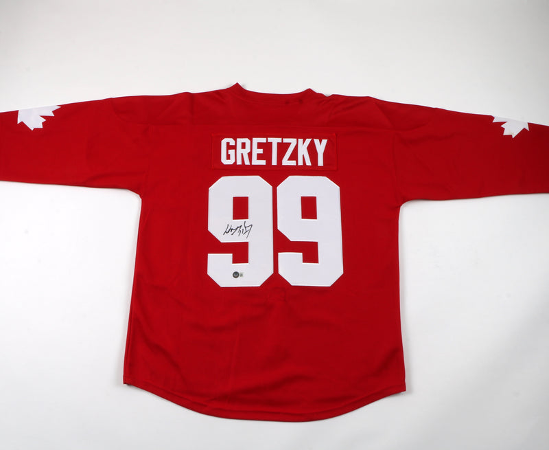 Wayne Gretzky signed autographed Jersey Canada RARE The Great One Beckett COA