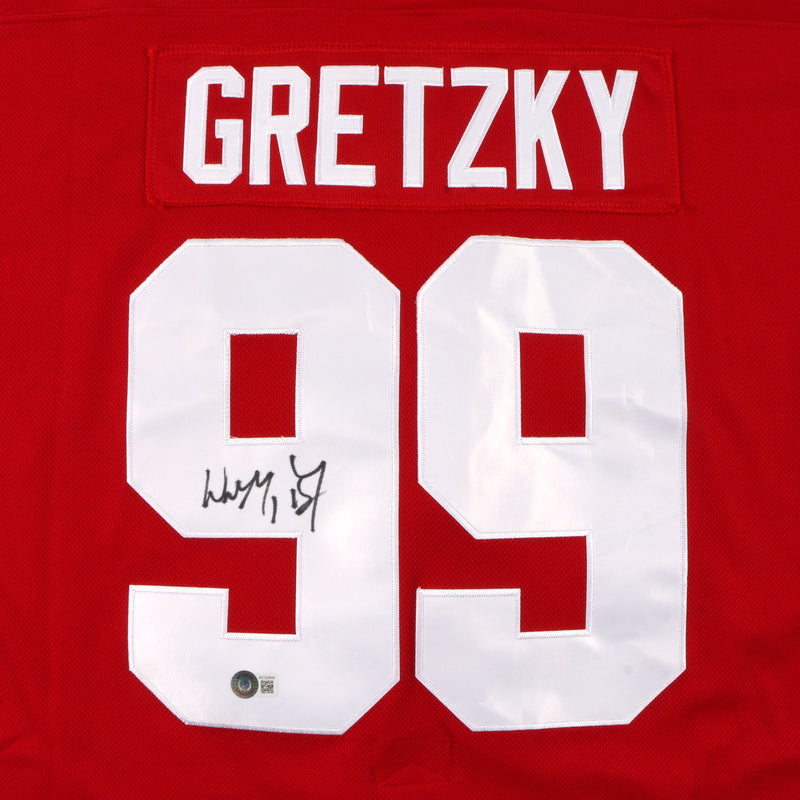 Wayne Gretzky signed autographed Jersey Canada RARE The Great One Beckett COA