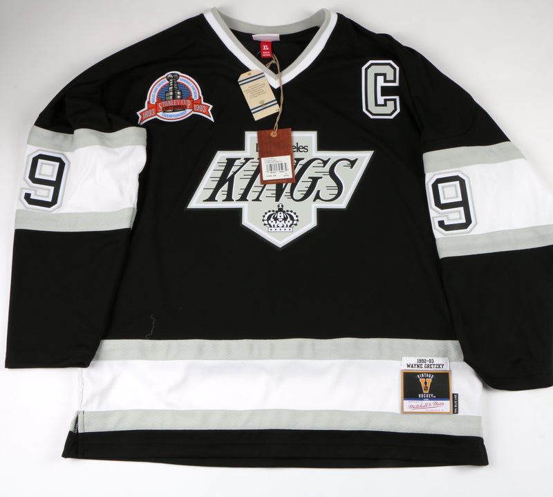 Wayne Gretzky Signed Jersey Los Angeles Kings Beckett COA