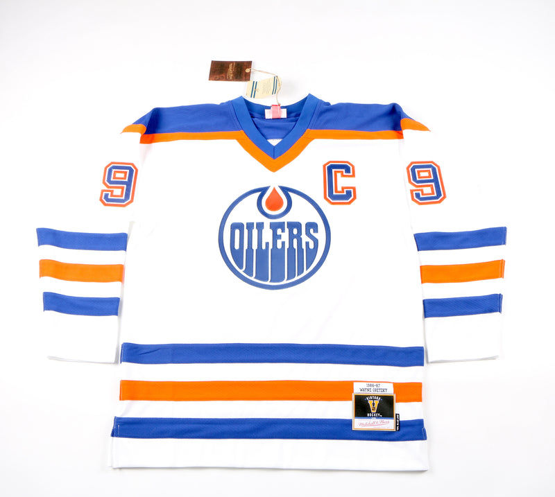 Wayne Gretzky Signed Edmonton Oilers Jersey - Beckett COA