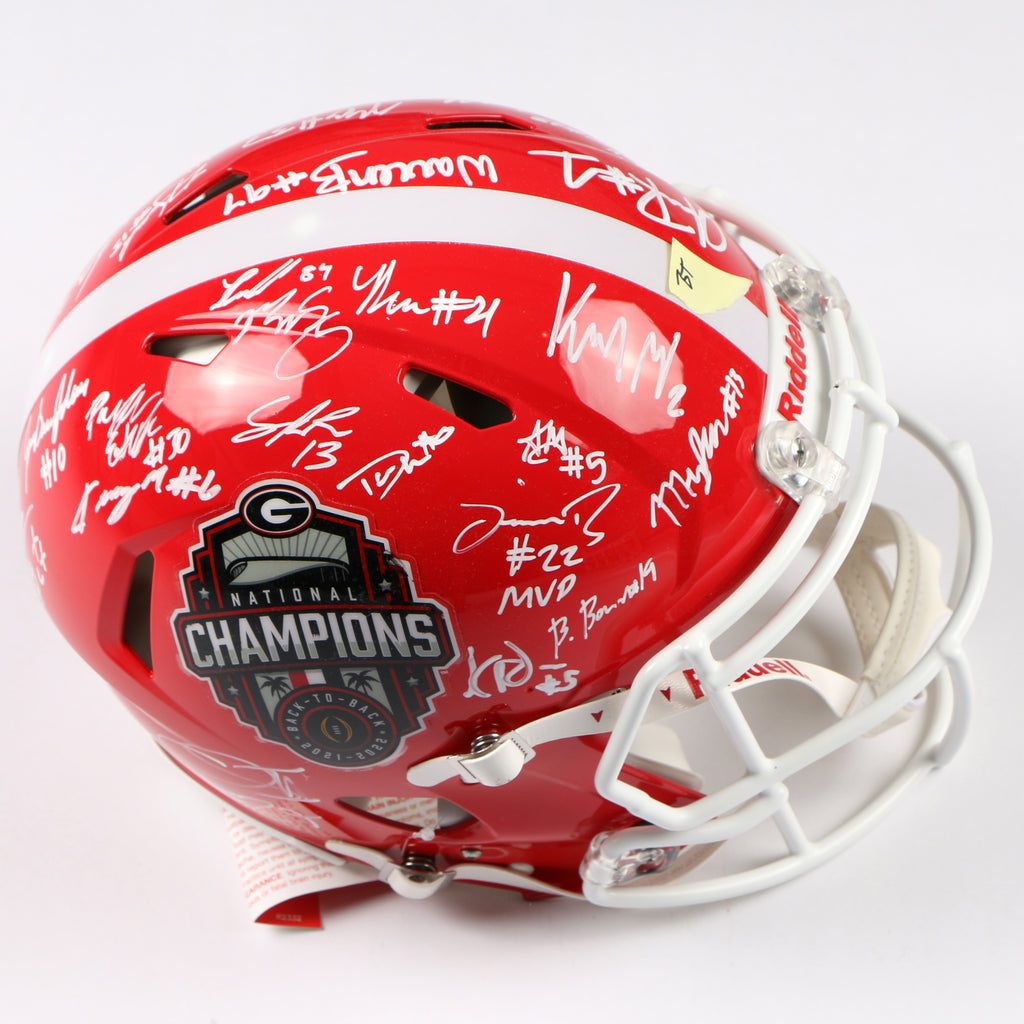 Georgia Bulldogs 2022 Team Signed Helmet Authentic Stetson Bennett Ladd Brock National Champs BAS AE39197 NEW