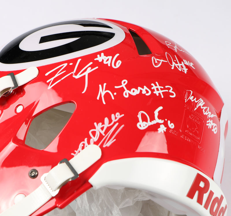Georgia Bulldogs 2022 Team Signed Helmet Authentic Stetson Bennett Ladd Brock National Champs BAS AE39196 NEW