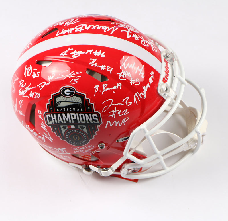 Georgia Bulldogs 2022 Team Signed Helmet Authentic Stetson Bennett Ladd Brock National Champs BAS AE39194 NEW