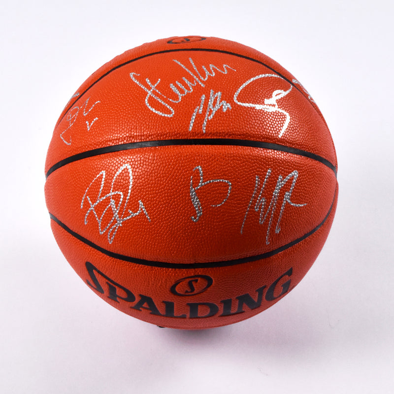 2015 Golden State Warriors Team Signed Spalding Indoor/Outdoor Basketball