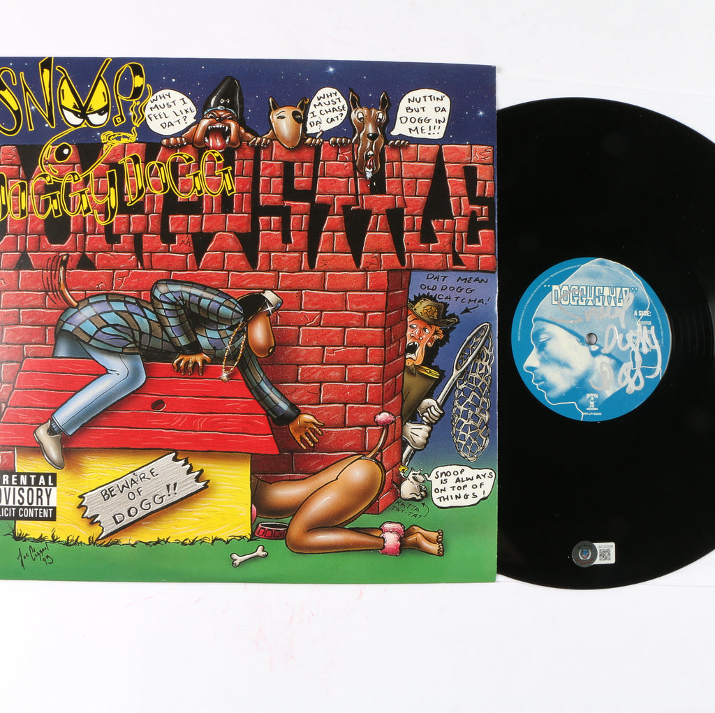 Snoop Dogg Signed Doggystyle Vinyl Disc with Cover