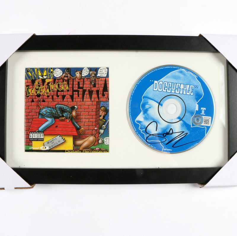 Snoop Dogg Signed Doggystyle Album Cover Framed with CD