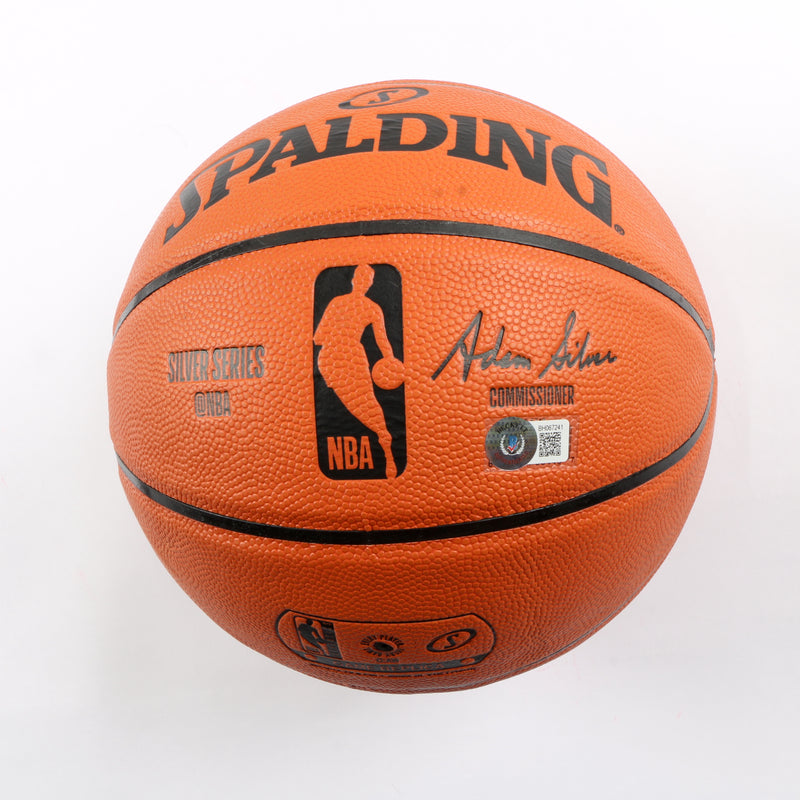 Carmelo Anthony Signed Spalding NBA Basketball Beckett COA