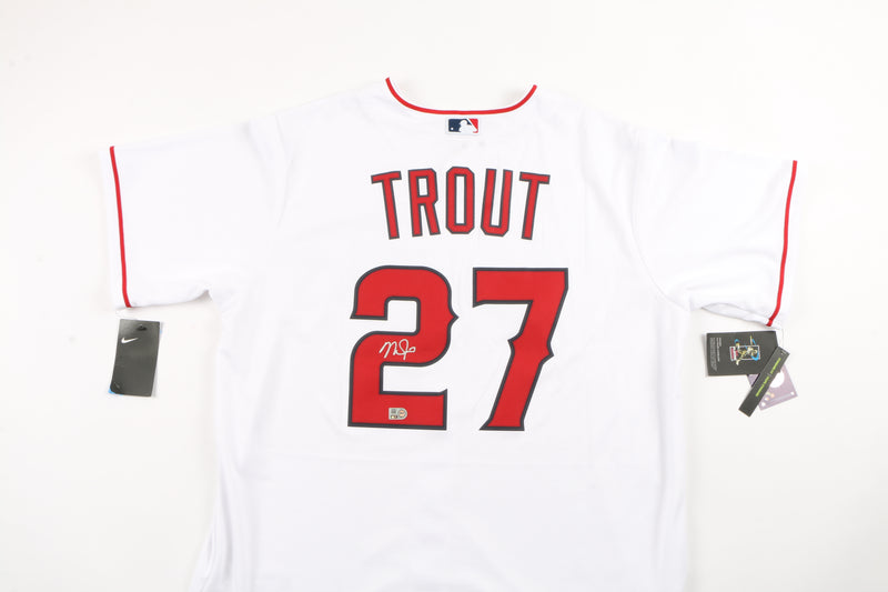 Mike Trout Signed Jersey Los Angeles Angels Beckett COA