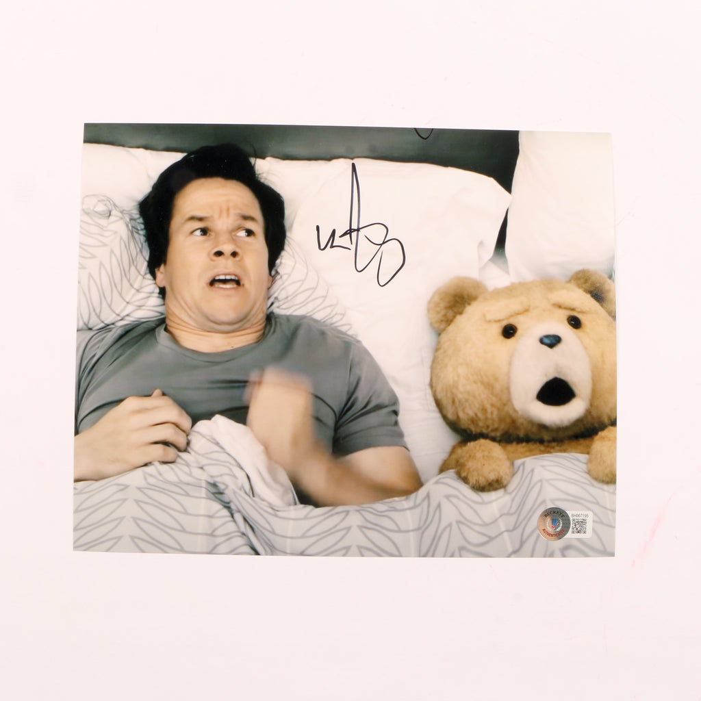 Mark Wahlberg Signed Photo 8x10 (TED)