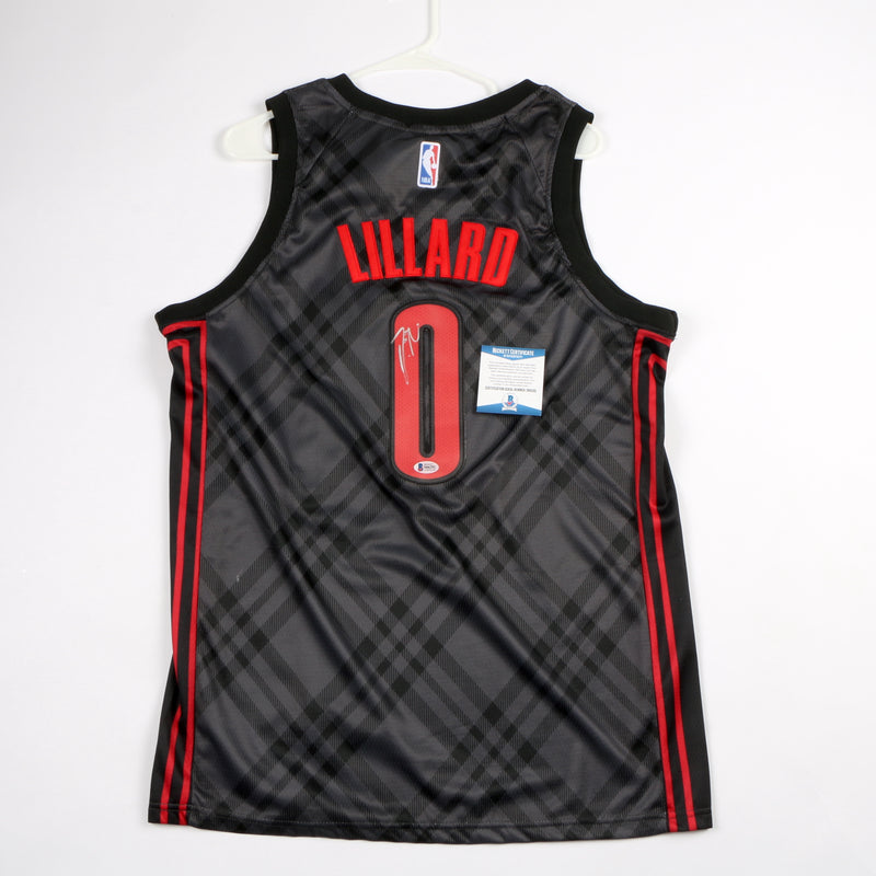 Damian Lillard Signed Jersey Portland Trail Blazers Beckett