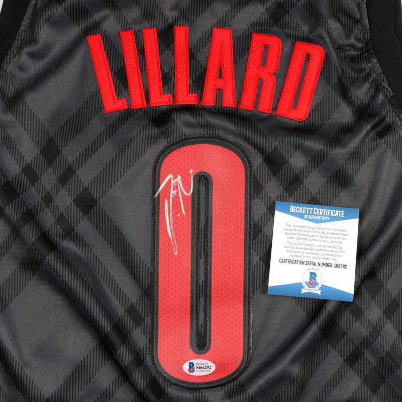 Damian Lillard Autographed Black Portland Jersey - Beautifully