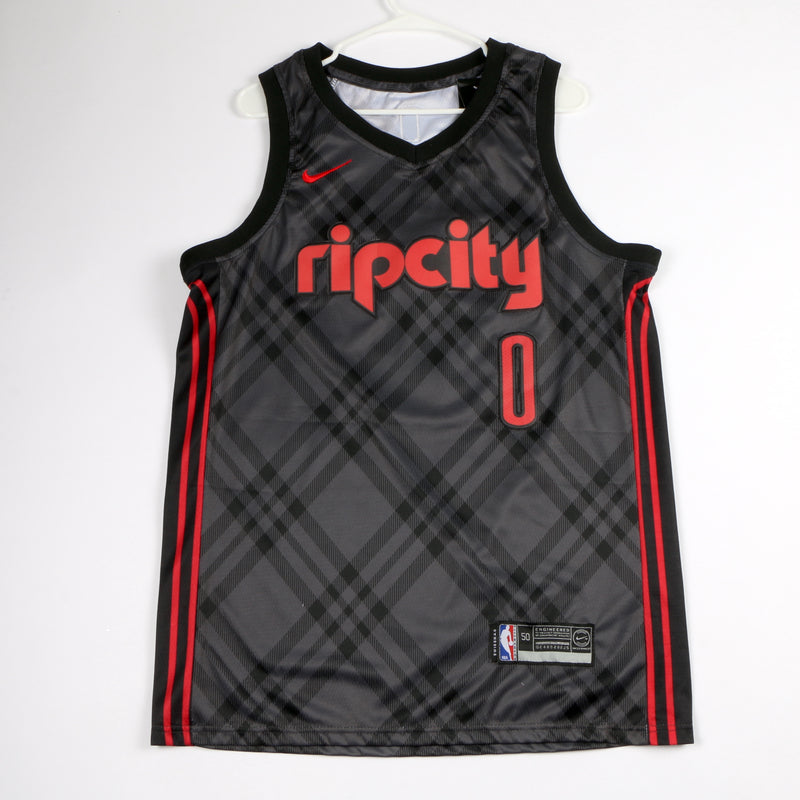 Damian Lillard Signed Jersey Portland Trail Blazers Beckett Dame Time