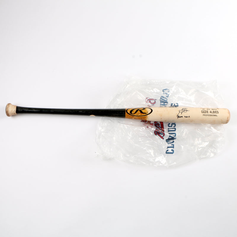 Ozzie Albies Signed Bat Game Used Atlanta Braves MLB Beckett