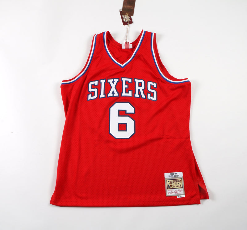 Julius Erving Signed Jersey Philadelphia 76ers Mitchell & Ness Beckett