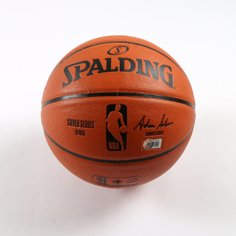 Julius Erving Signed Basketball Philadelphia 76ers Beckett