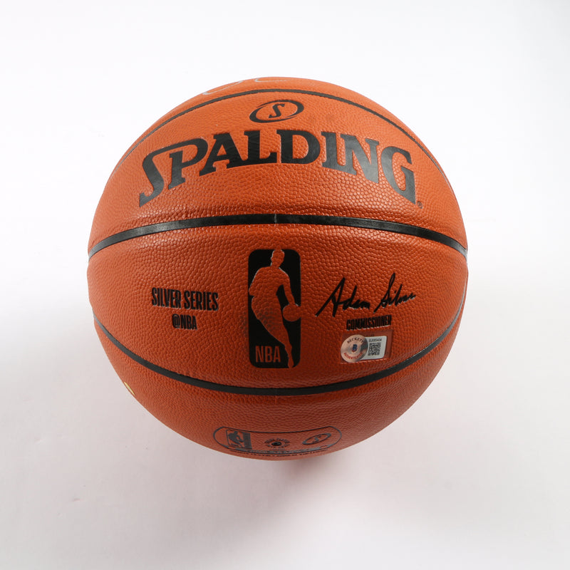 Julius Erving Signed Basketball Philadelphia 76ers Beckett