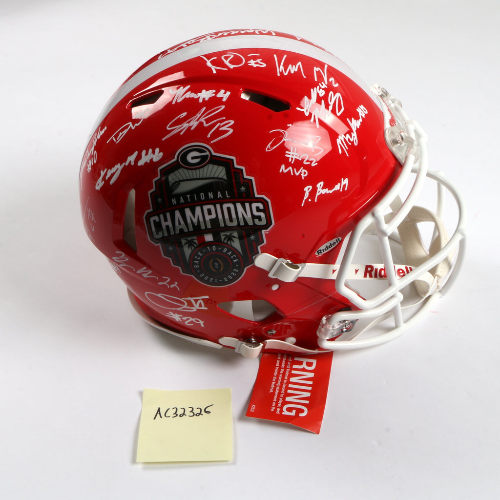 Georgia Bulldogs 2022 Team Signed Helmet Authentic Stetson Bennett Ladd Brock National Champs BAS AC32326