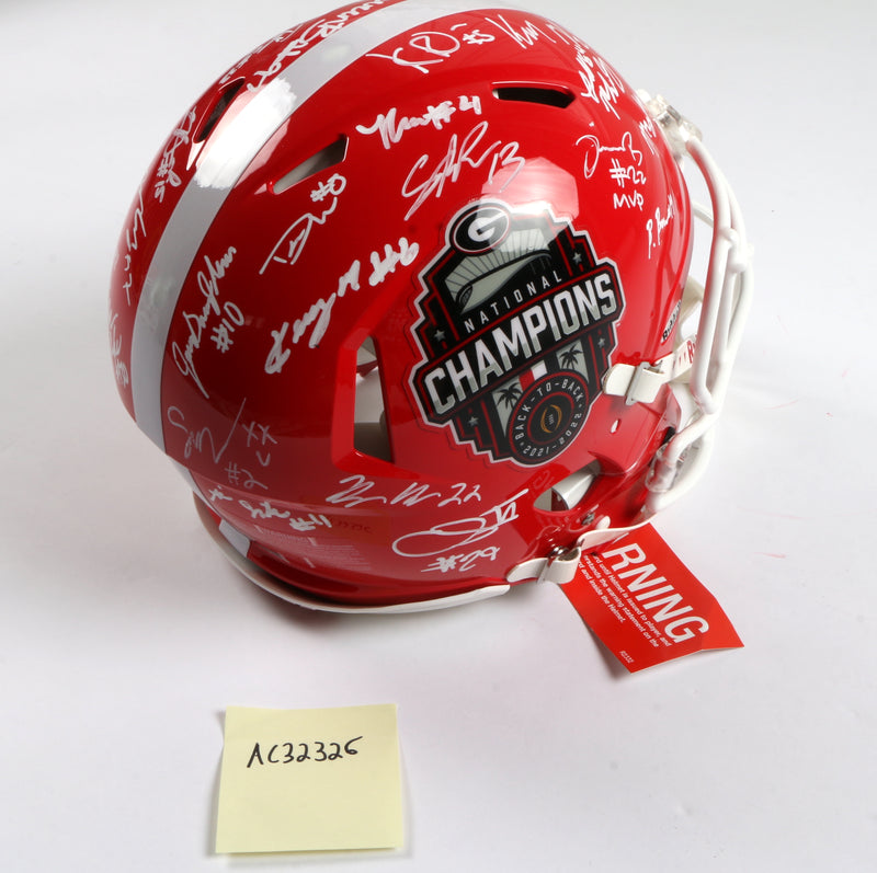 Georgia Bulldogs 2022 Team Signed Helmet Authentic Stetson Bennett Ladd Brock National Champs BAS AC32326