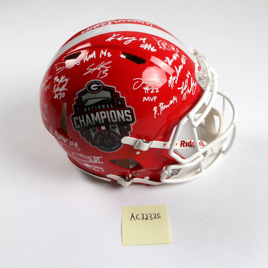 Georgia Bulldogs 2022 Team Signed Helmet Authentic Stetson Bennett Ladd Brock National Champs BAS AC32325