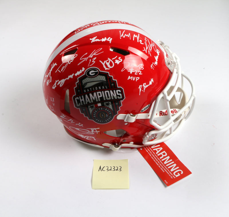 Georgia Bulldogs 2022 Team Signed Helmet Authentic Stetson Bennett Ladd Brock National Champs BAS AC32323