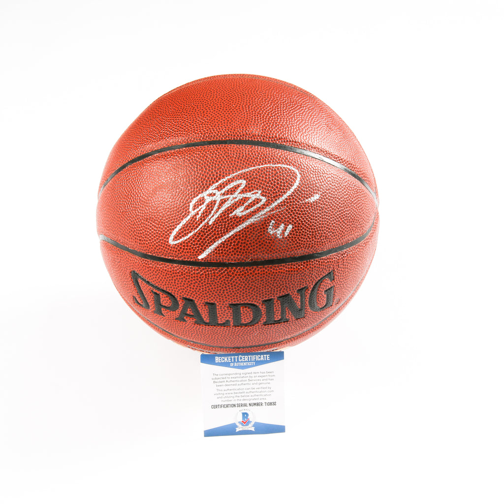 Dirk Nowitzki Signed Basketball Dallas Mavericks
